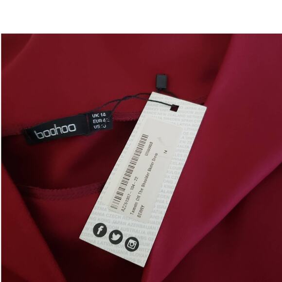 NWT Boohoo Tamsin Off Shoulder Skater Dress Size 10 - Picture 9 of 9